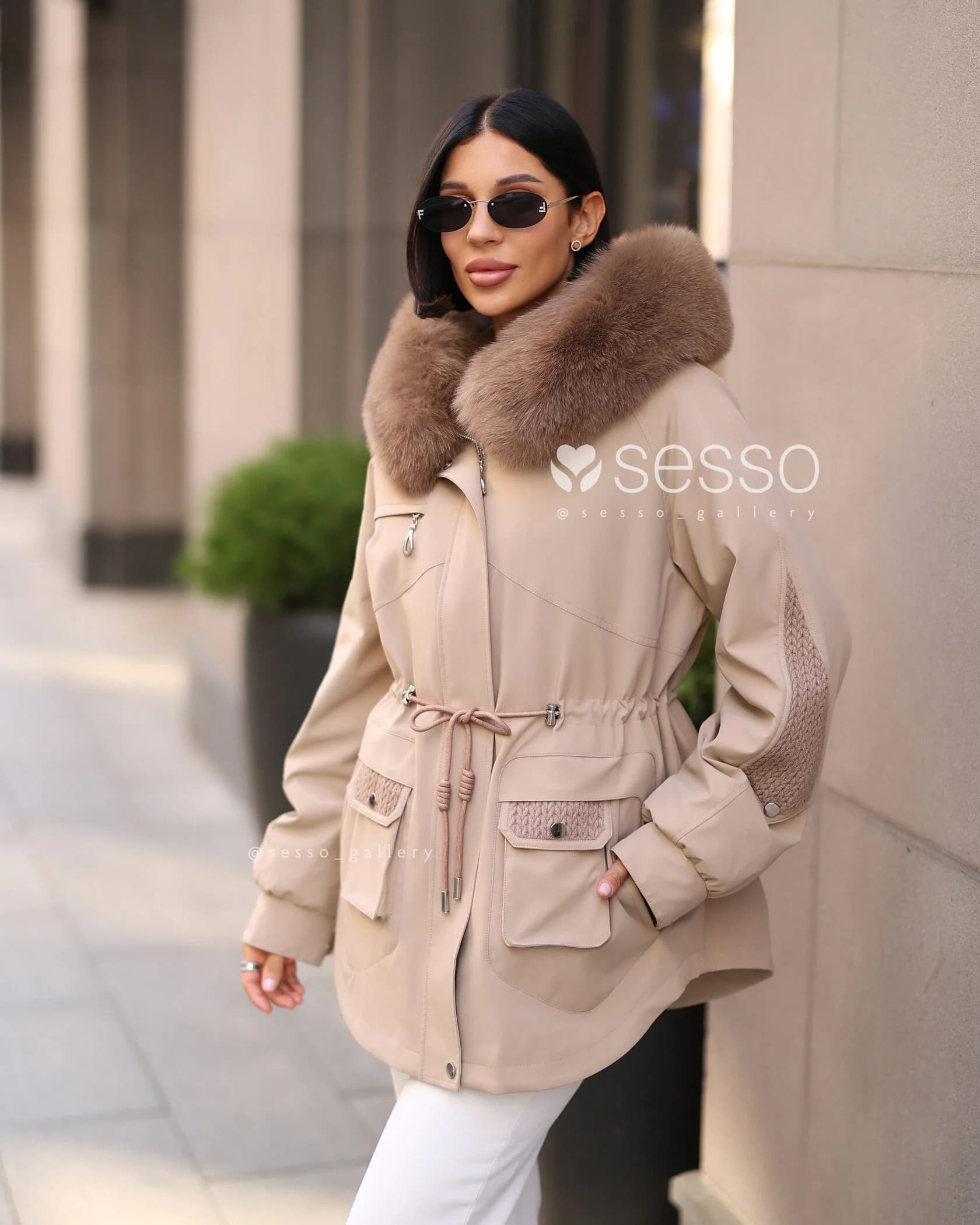 Парка Ester в бежевом цвете с мехом финского песца